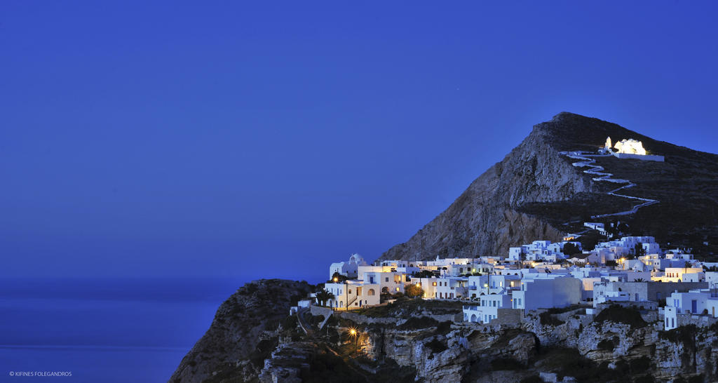 Kifines Suites Folegandros Town Номер фото